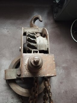 Řetězový kladkostroj Brano - 3