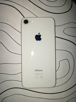 iPhone 8 - 3