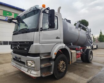 MB Axor 4x4 E3 a MB Axor 4x2 E4 s cisternou 8,3 m3 - 3