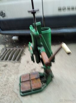 Prodám starší stojan - 3