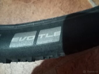 PNEU29"+SEDLO KARBONOVÉ - 3