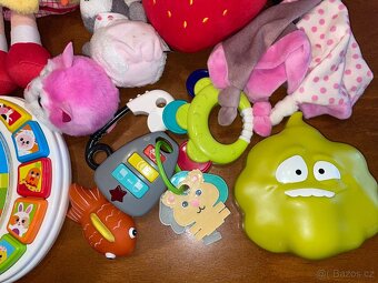 Hračky mix - 3