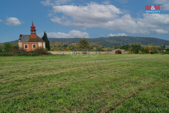 Prodej pozemku k bydlení, 1556 m², Valeč, ul. Podbořanská - 3