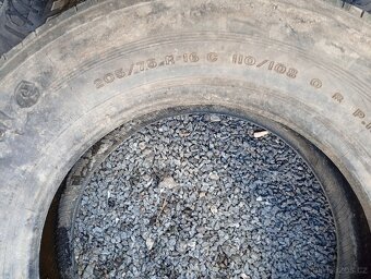 Prodám pneu 205/75 R16C - 3
