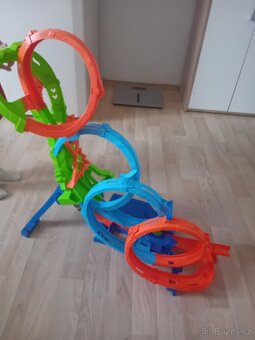Hot wheels dráha se 4 smyckami - 3