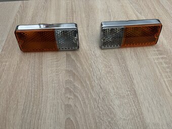 Lada Vaz 2103, nové originální směrovky, parkovací světla - 3