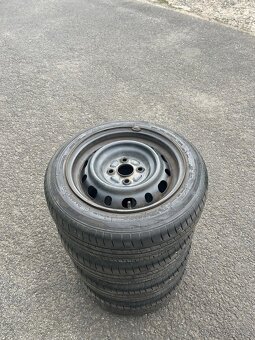 PNEUMATIKY LETNI VČETNĚ DISKU - 3