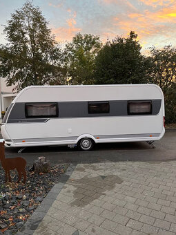 špičkový stav karavany - 2015 Hobby 560 UL Deluxe - 3