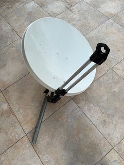 Satelitní parabola s Quad-LNB - 3