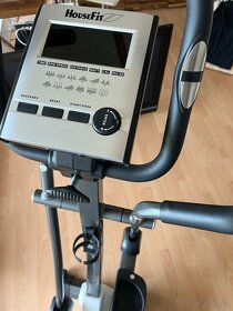 Eliptický stroj houseFit - 3