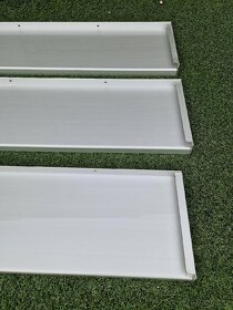 Prodám 3kusy parapety elox stříbrné tloušťka 2mm - 3