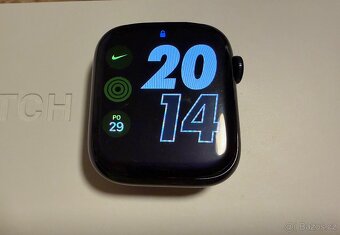 Prodám Apple Watch 7 vel. 45mm - 3