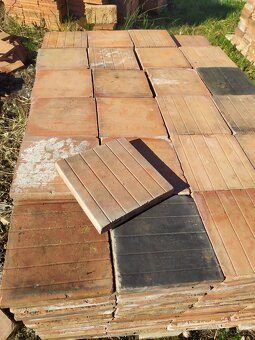 Půdovky - 20x20x2,5cm - 120 let - 3