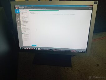 Počítač + monitor Benq 20". - 3