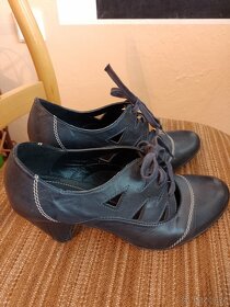 Tmavě modré šněrovací boty Lasocki, vel.37 - 3