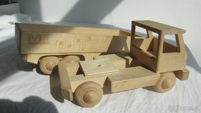 Dřevěná hračka, náklaďák - 3