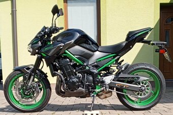 KAWASAKI Z900 - 3