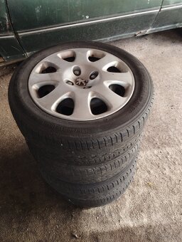 Peugeot 4x108 plech.rafky 185/60x15 - 3