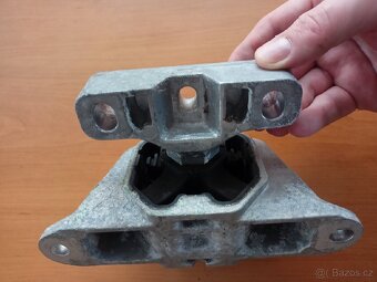 Držka motoru 1.0mpi Škoda Seat VW - 3
