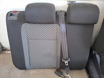 Prodám interiér - sedačky na ŠKODA FABIA II FL hatchback - 3