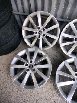 4ks alu disky orig. Škoda 5x112 r18 - 3