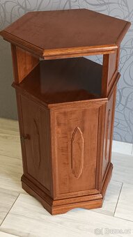 Mahagonový dřevěný stolek - 3