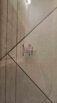 Škoda Favorit - sklo patých dveří - 3