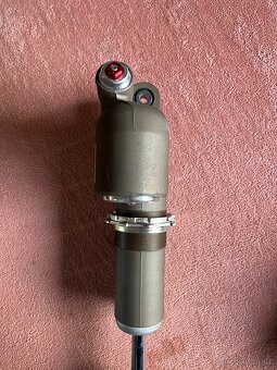 Tlumic Showa - 3