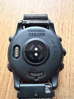 Garmin Forerunner 255 Music – Black, nylonový řemínek - 3