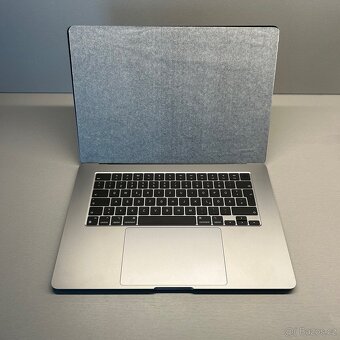 Nový Apple MacBook AIR 15” M3 512GB,16GB RAM,Baterie 100% - 3