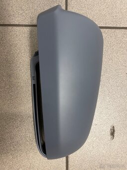 Levé zpětné zrcátko - 3