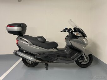 Suzuki Burgman 650 2014 facelift - 3