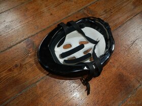 Prodej cyklistické helmy - 3