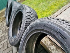 2x 215/55 R17 zimní pneu Brigestone - 3