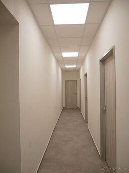 Pronájem kanceláře 14,78 m2 v centru města - 3