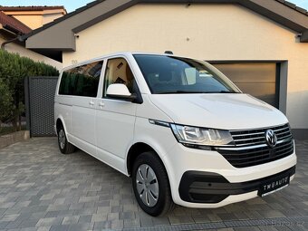 Volkswagen Caravelle 2.0 TDI DSG Comfortline Long 2023 - 3