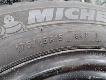 175/65/15 zimni pneu MICHELIN a VREDESTEIN 175/65 R15 - 3