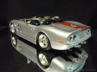 Shelby Series 1 Bburago 1/18 - 3