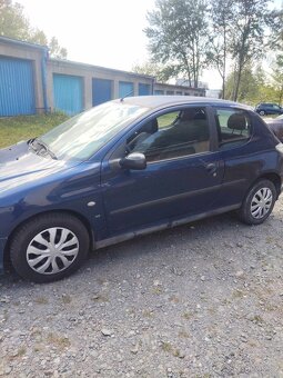 Peugeot 206 1.4 benzín - 3