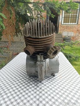 Motor JAWA 250/353 - 3