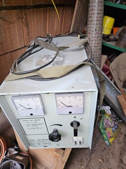 Nabíječka 24V - 3