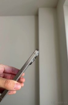 iPhone 15 pro - 3