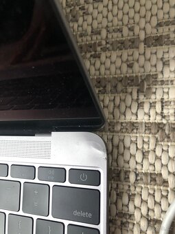 MacBook 12 2017 256gb 9/10 - 3