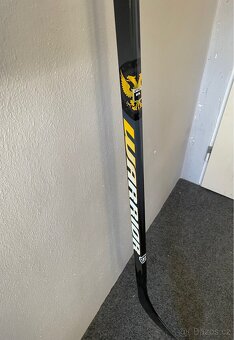 Nová kompozitová hokejka WARRIOR - 3