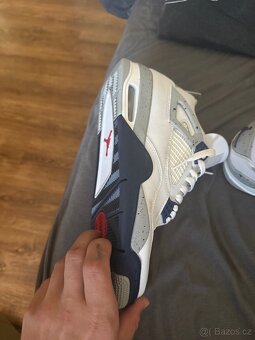 Jordan 4 - 3