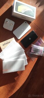 iphone SE 2020 128GB levně - 3