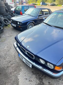 BMW E32 740iL, r. 1992 - 3