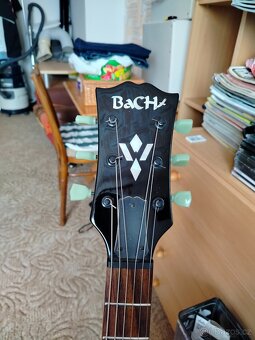 Bach LP minimalization black - 3