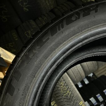 Zimní pneu 225/50 R18 99V Tracmax 7mm - 3