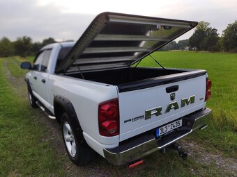 DODGE RAM 1500 Bighorn V8 HEMI 5,7 - 3